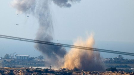 2023-12-02T121234Z_114952898_RC2ZO4AJ3KA3_RTRMADP_5_ISRAEL-PALESTINIANS-GAZA