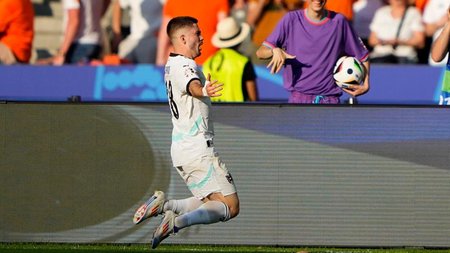 ap24177652288935_072719