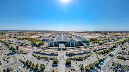 larnaka_airport