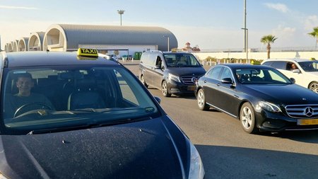 DOC.20231002.5605917.lemesos-taxi1