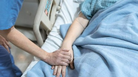 bcc3d7eb-8f0c-4e65-9632-e78291ae0eb0_asthenis-nosokomio-scaled-1