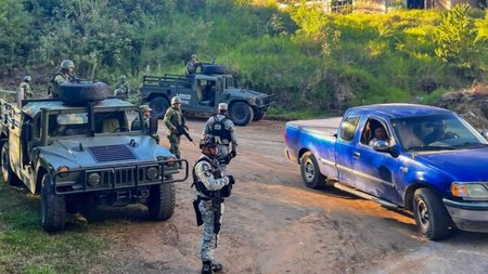 MixCollage-26-Nov-2023-05-18-AM-531