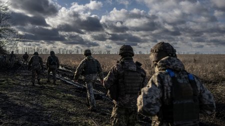 2023-12-26T195543Z_1834149373_RC2X45AE6XA7_RTRMADP_5_UKRAINE-CRISIS-EAST-FRONTLINE-scaled