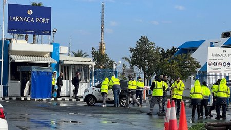 ΛΙΜΑΝΙ ΛΑΡΝΑΚΑΣ ΑΠΕΡΓΙΑ