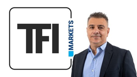 ΧΑΡΗΣ ΧΑΡΙΛΑΟΥ