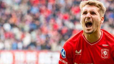 copyright-proshots-24876109-1