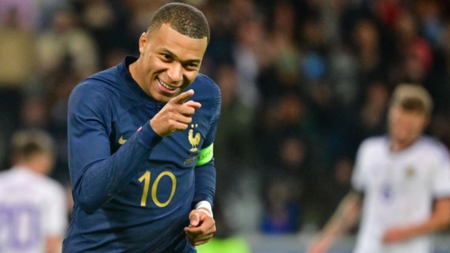 mbappe_france_10_0