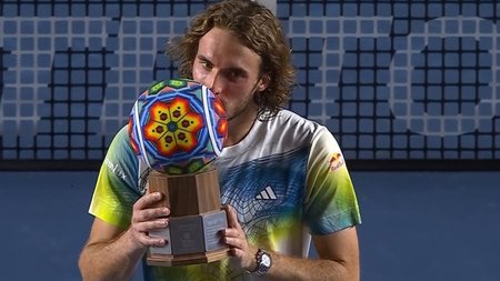 tsitsipas_tropaio