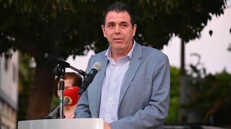 παπαχαραλαμπους