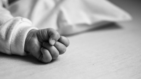 kos-apo-asfyxia-o-thanatos-tou-vrefous-ti-allo-exetazoun-oi-arches-pridegr