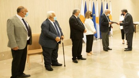 anast-anexartiti-arxidierevnisidg-1-696x418