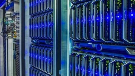 Servers_Computer-scaled