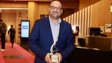 3 ergo empnefsis neas genias