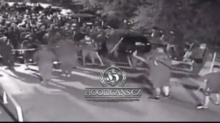 47d88639823a62819b715600d44dad_093853