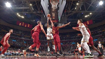 cleveland-oh-colin-sexton-of-the-utah-jazz-shoots-the-ball-during-the-game-against-the[1]