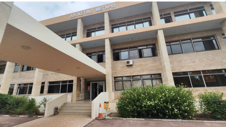 ΕΠΑΡΧΙΑΚΟ-ΔΙΚΑΣΤΗΡΙΟ-ΛΑΡΝΑΚΑΣ-45ΧΡΟΝΟΣ-ΓΙΑ-ΜΕΓΑΛΟ-ΧΡΗΜΑΤΙΚΟ-ΠΟΣΟ