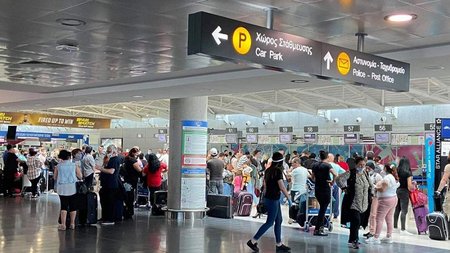 ΑΕΡΟΔΡΟΜΙΟ ΛΑΡΝΑΚΑΣ