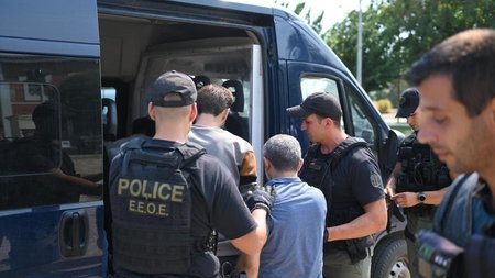 μεταναστες