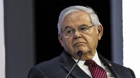 menendez_paraitisi_xr