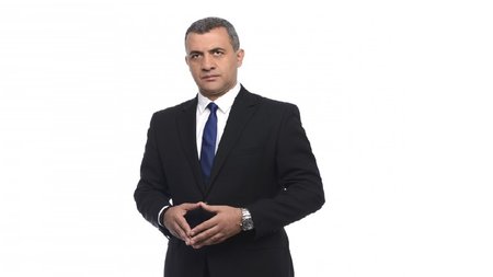 ΛΟΥΚΑΣ ΦΟΥΡΛΑΣ 1