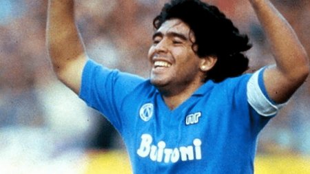 maradona_Napoli