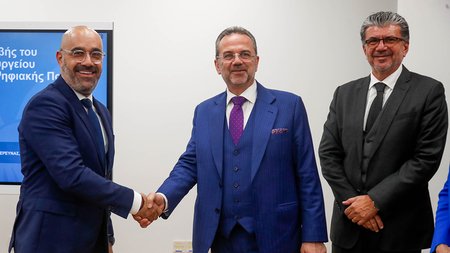 ΥΦΥΠΟΥΡΓΟΣ ΚΑΙΝΟΤΟΜΙΑΣ