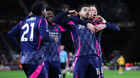 nottingham_forest_ektos_edras