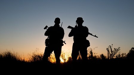 στρατιωτες