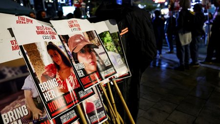 2024-12-21T162942Z_1343086152_RC2STBAOHV2L_RTRMADP_5_ISRAEL-PALESTINIANS-HOSTAGES-PROTEST