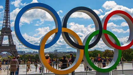 2047617637613-07639576-1