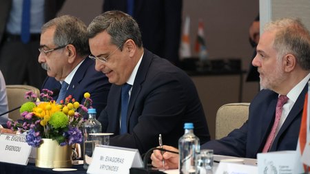 ΕΥΓΕΝΙΟΣ ΕΥΓΕΝΙΟΥ ΦΟΡΟΥΜ