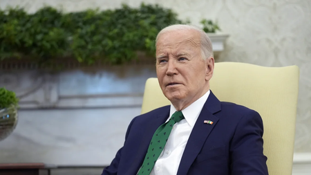 joe-biden-prasini-gravata.jpg