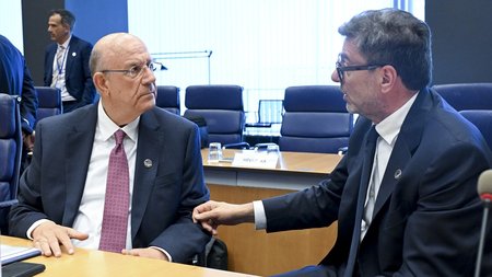 ΚΕΡΑΥΝΟΣ ECOFIN 4