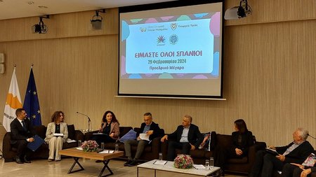 Round Table_Προεδρικό