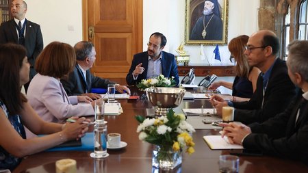 ΓΝΩΜΟΔΟΤΙΚΟ ΣΥΜΒΟΥΛΙΟ