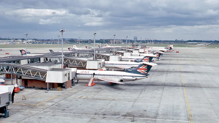 London_Heathrow_Airport__1971_geograph-3211752-by-Ben-Brooksbank