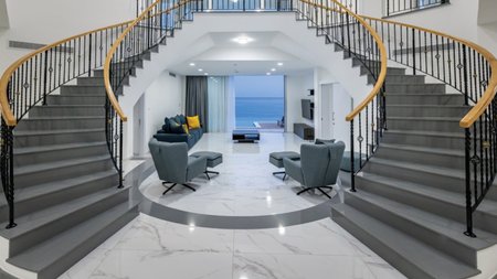 MixCollage-02-Apr-2024-03-33-PM-7914